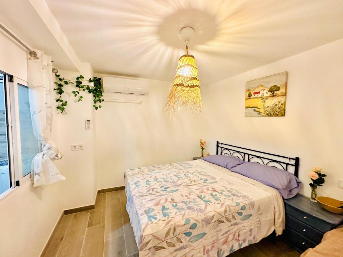 Sol Apartamentos Malaga Centro エクステリア 写真