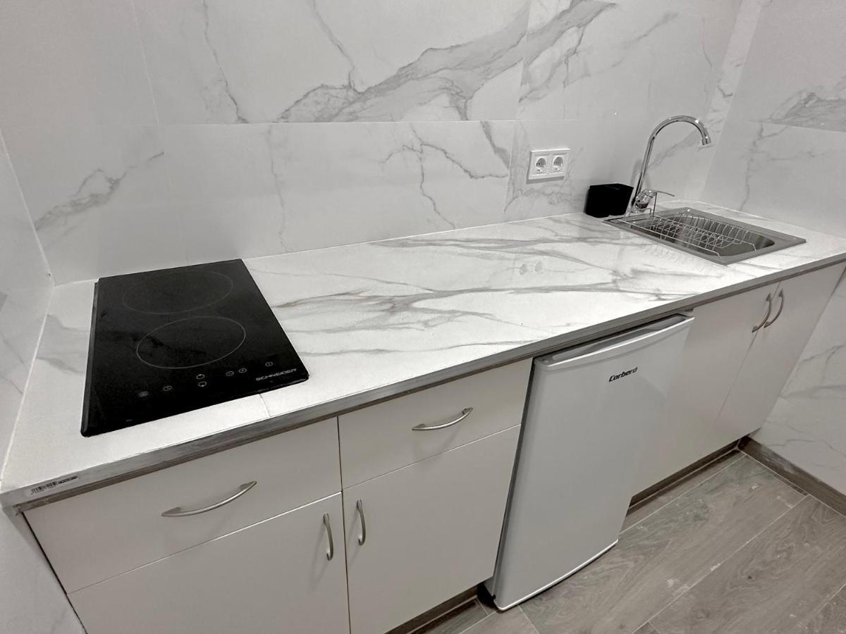 Sol Apartamentos Malaga Centro エクステリア 写真